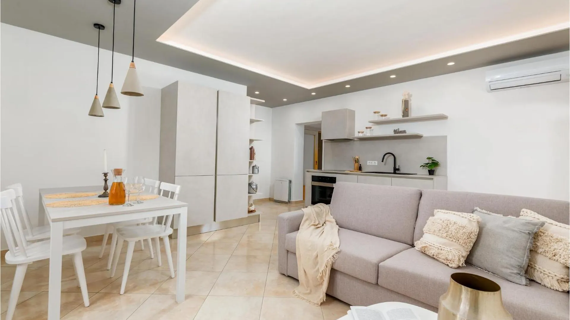 Gorgeous Home In Galizana With Wifi