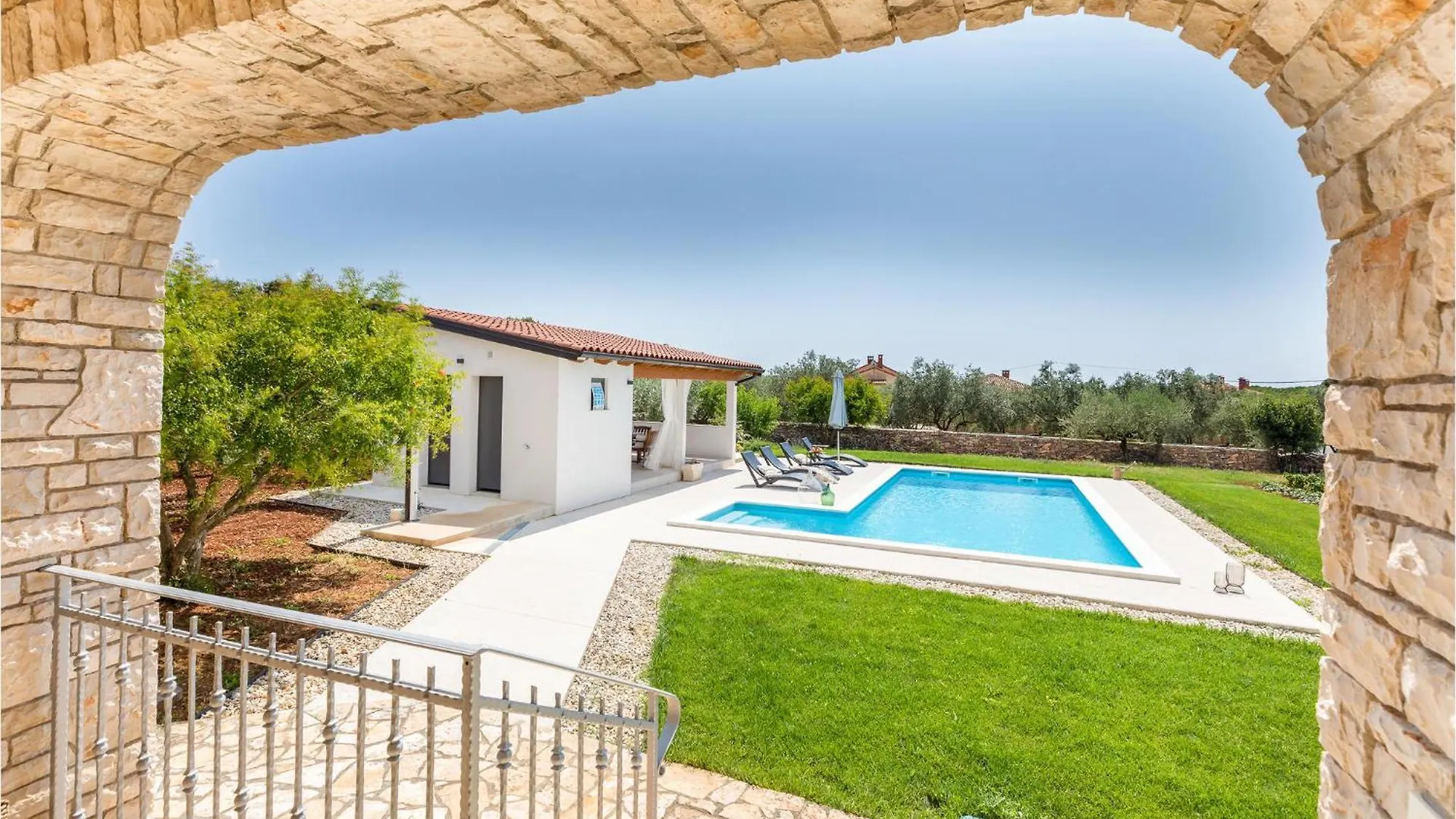 Holiday home Gorgeous Home In Galizana With Wifi